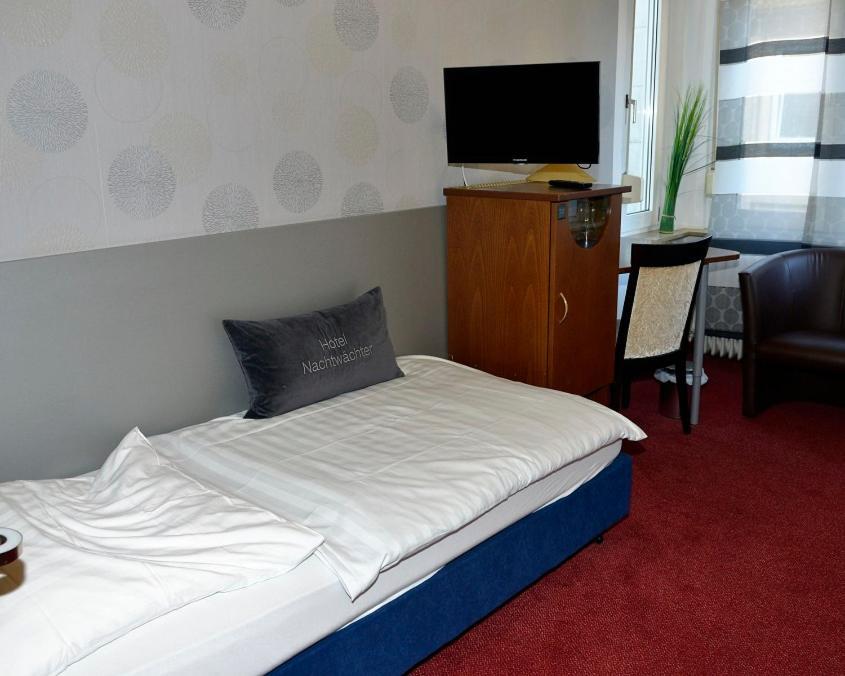 Hotel-Nachtwaechter Уна Екстериор снимка